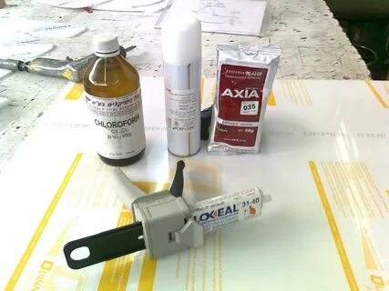 Чем клеить акрил