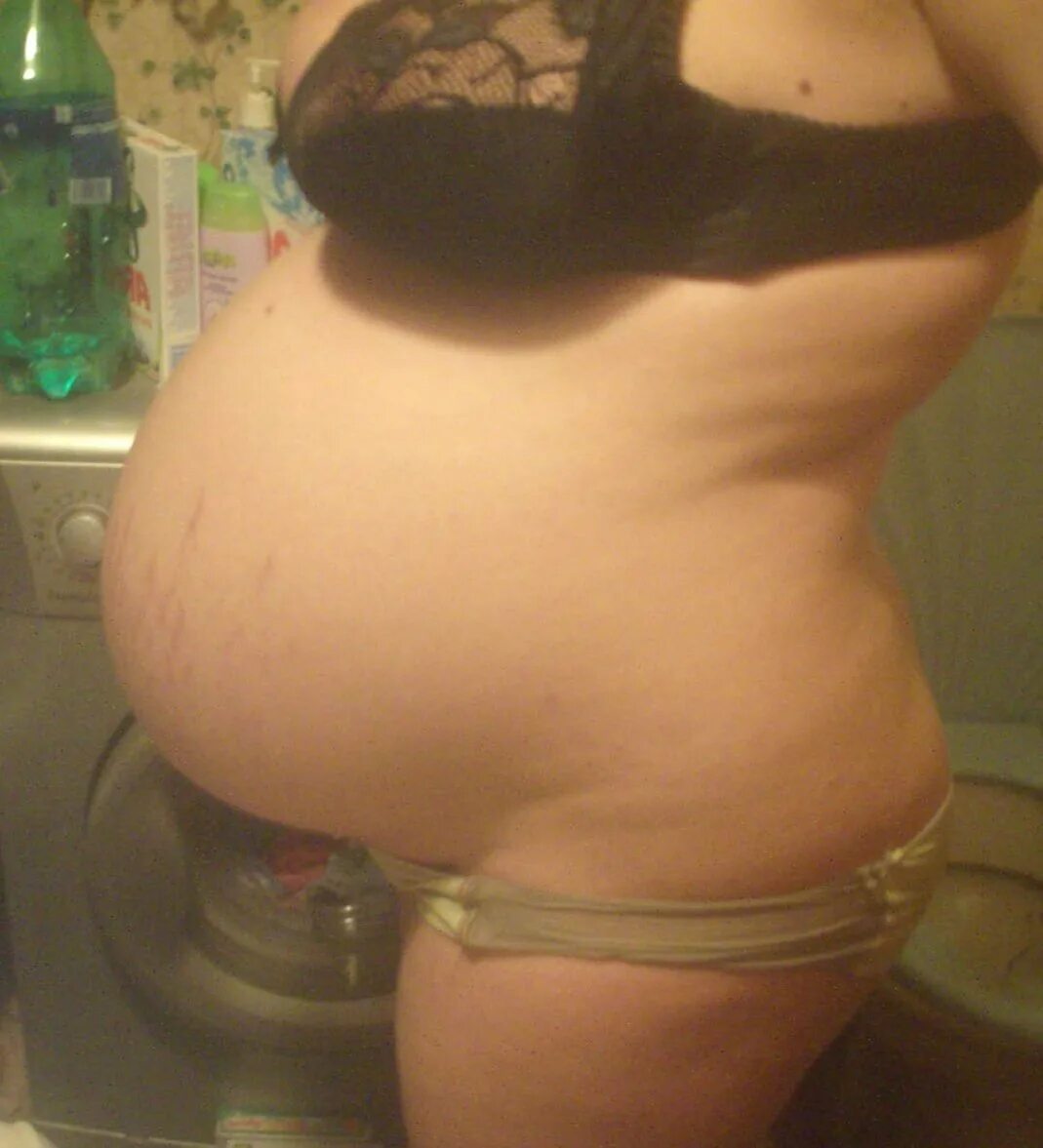 Женщины беременные двойней. Живот с двойней по месяцам. 36 неделя фото