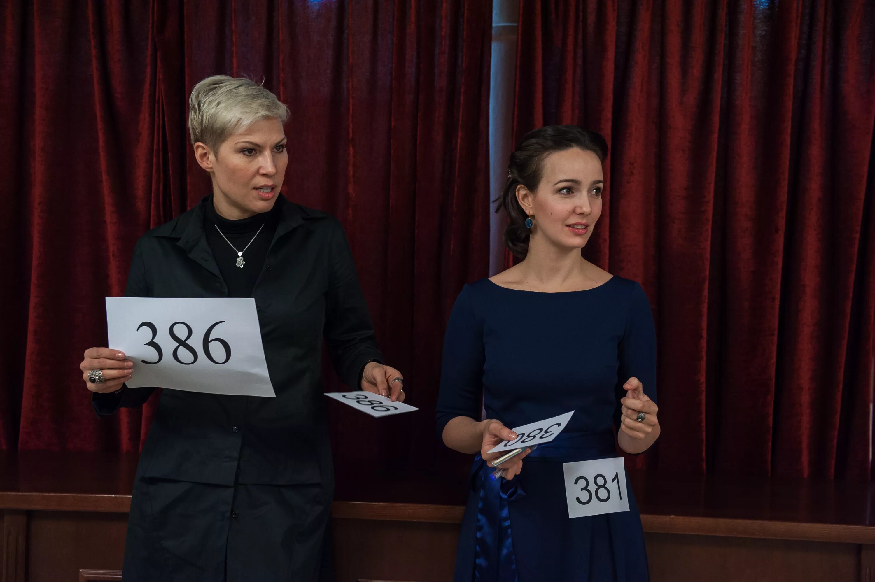 кастинг моделей в платьях. Katerina 1455. чешский кастинг michaela 0585. актерский кастинг. кастинг 24.