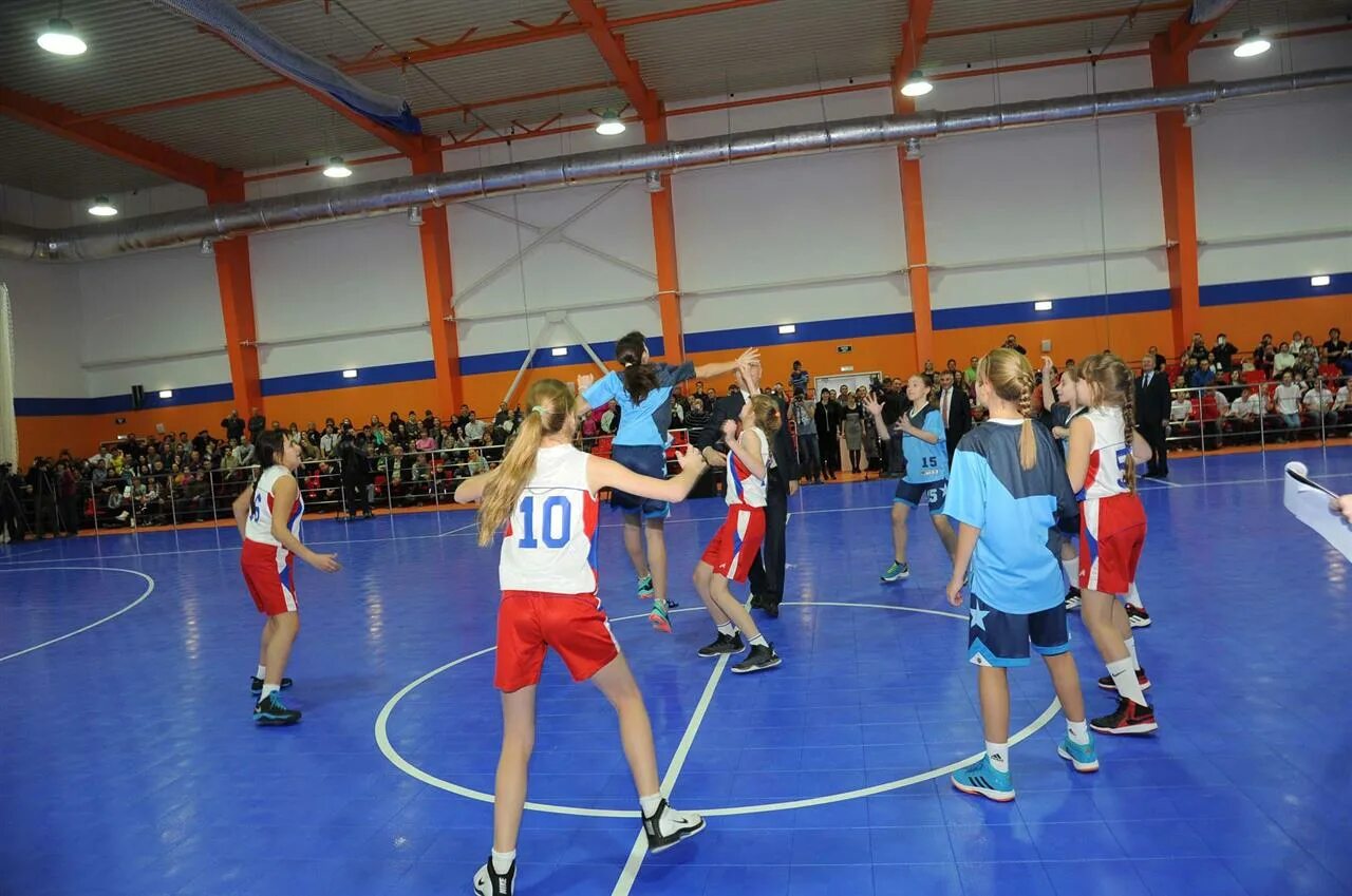 спорткомплекс южный город самара. школа спортивный зал микрорайон южный город самара. спорткомплекс южный город. южный город каток ледовый дворец. спорткомплекс южный город.