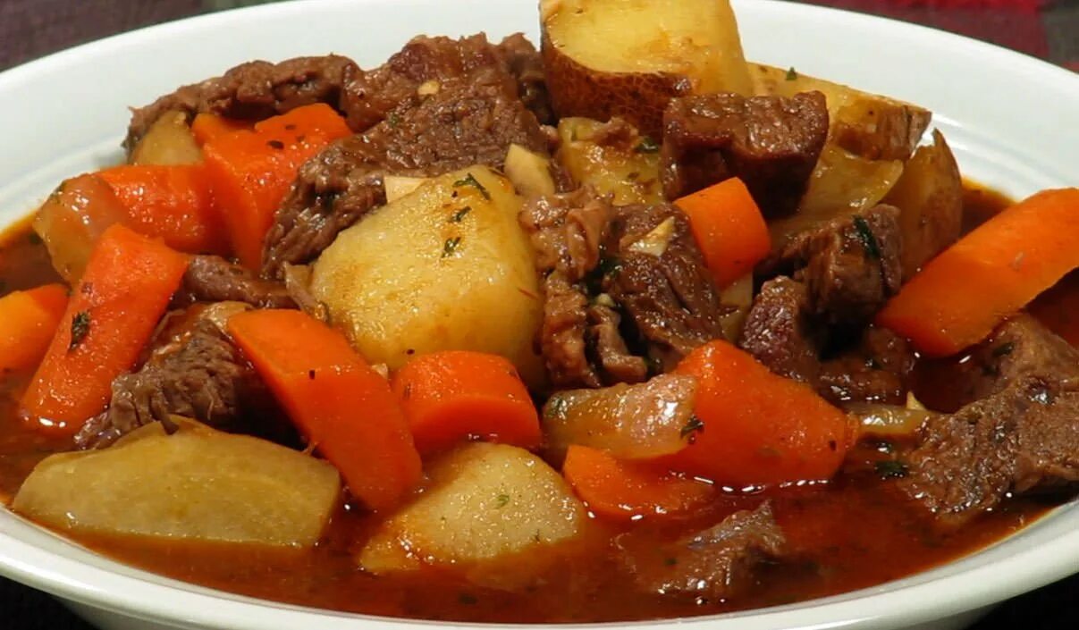 Картошка с мясом в печи. Рагу (Ragoût. Рагу с мясом. Мясное рагу с овощами. Овощное рагу с мясом и картошкой.