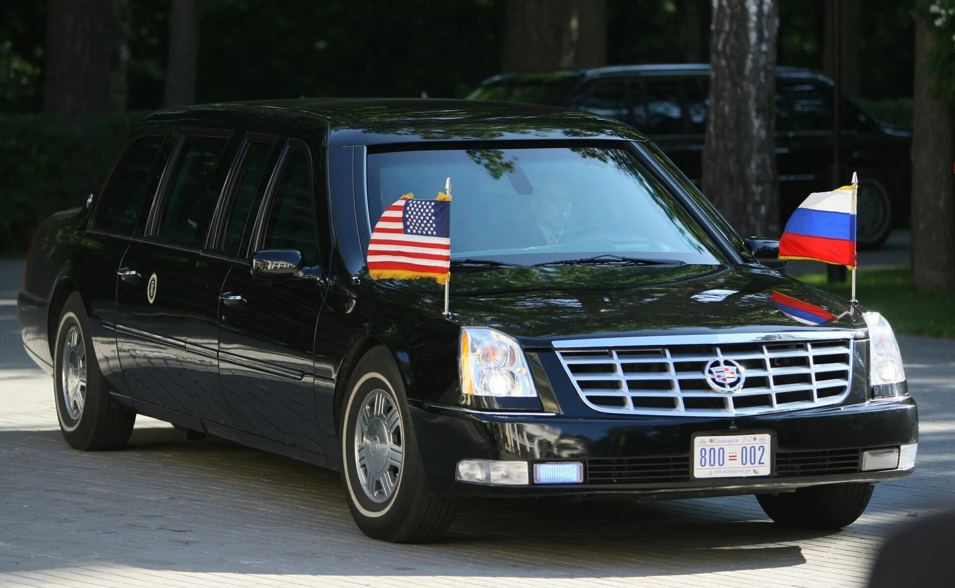 Дипломатические автомобили. Машина президента Америки. Дипломатическая машина. Лимузин президента США.