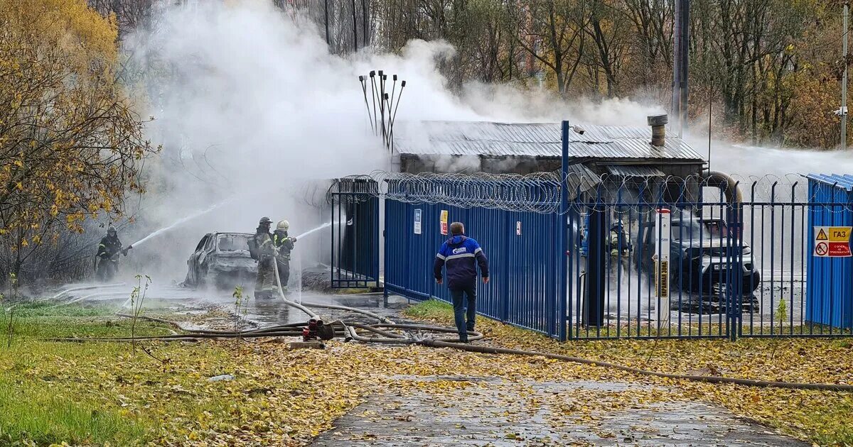 Белгород горит подстанция. Пожар в северном бутово сейчас. Пожар в северном бутово. Пожар на севере москвы сейчас. Пожар на юго западе москвы.