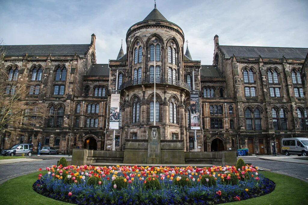 Scotland university. Университет города Глазго. Гласгоу университет в Шотландии. Университет Глазго 1451. Университет глазо ввеликоб.