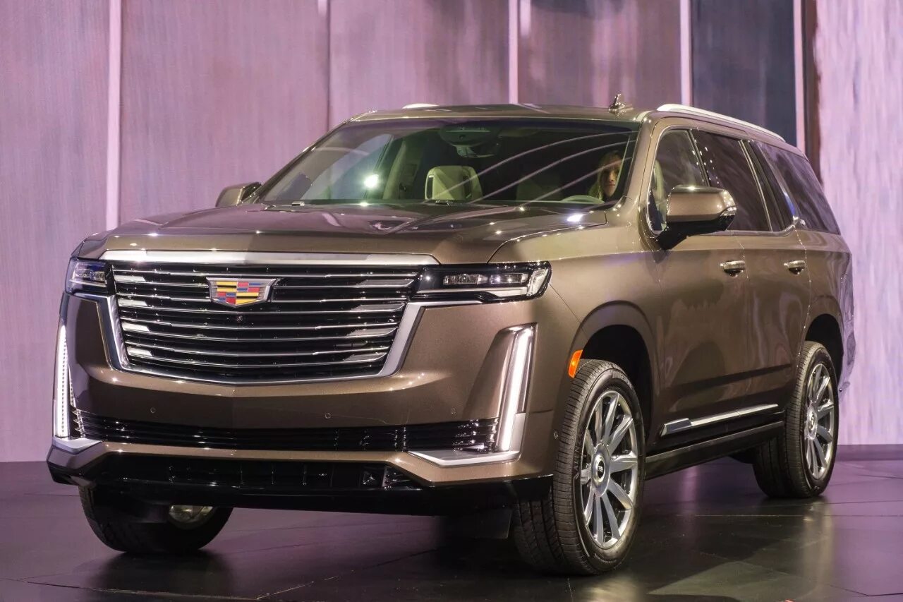 Кадиллак эскалейд 2022. Cadillac Escalade 2021. Новый Cadillac Escalade 2021. Новый внедорожник Кадиллак 2021.