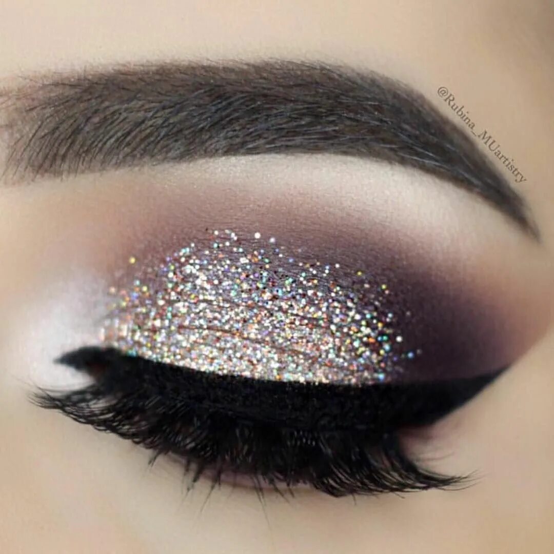 Close Up of My Mermaid Scales ✨ Colorful eye makeup, Eye makeup, Makeup for brow