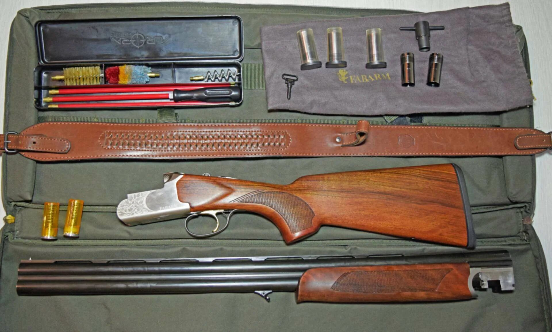 Fabarm field. Fabarm 12/76. fabarm alpha 12/76. фабарм ружье 12 калибр. ружье fabarm alpha, калибр 12.