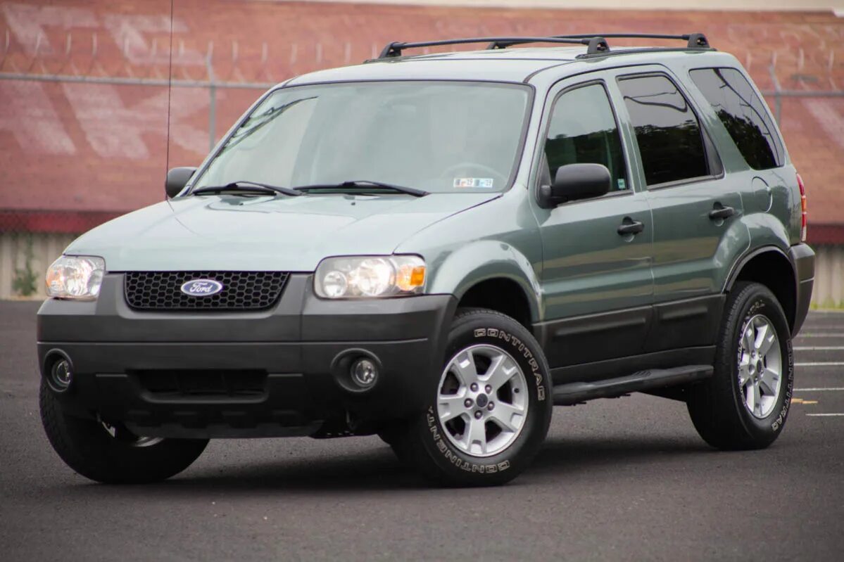 Купить форд эскейп в россии. Форд Эскейп 2005. Ford Escape XLT. Форд Эскейп 2005 2.3 автомат. Ford Escape 2005 3.0.