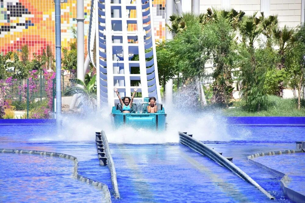 Отель ленд оф легендс турция. Аквапарк в Турции Land of Legend. The Land of Legends Kingdom Hotel 5 Турция Белек. Парк легенд Белек. Отель парк легенд Турция Белек.