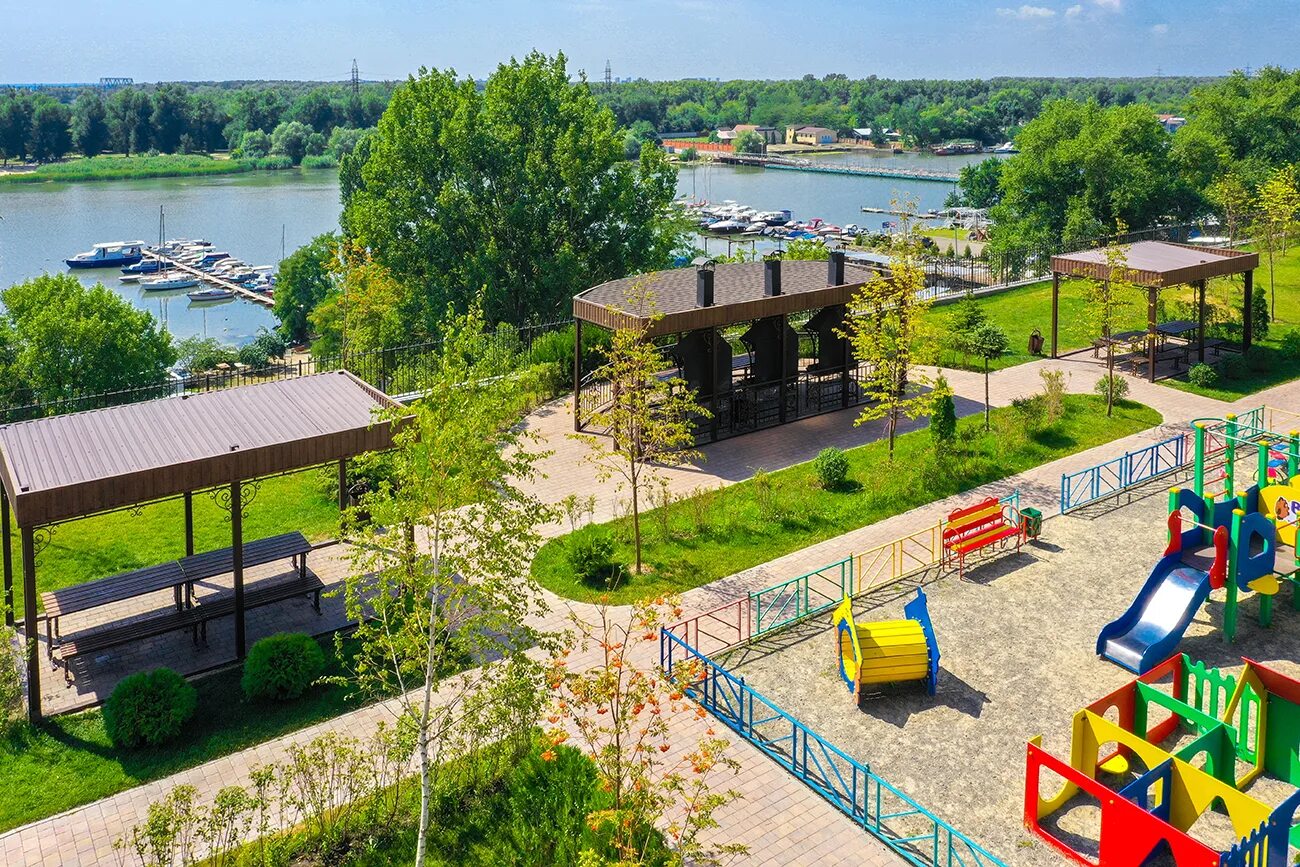 Дон 117. Береговая 117б ростов на дону. красный аксай береговая. красный аксай мангальная зона. красный аксай жилой комплекс.