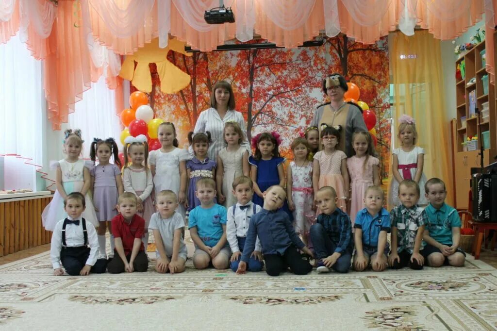 Заглянул осенний праздник в каждый дом