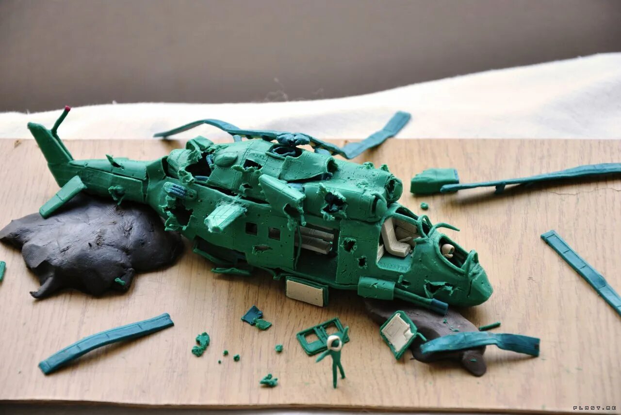 Лепка из пластилина вертолет лыкова средняя группа. Как слепить вертолет. Лепка военный вертолет. Лепка военный вертолет. Военная техника пластилин.