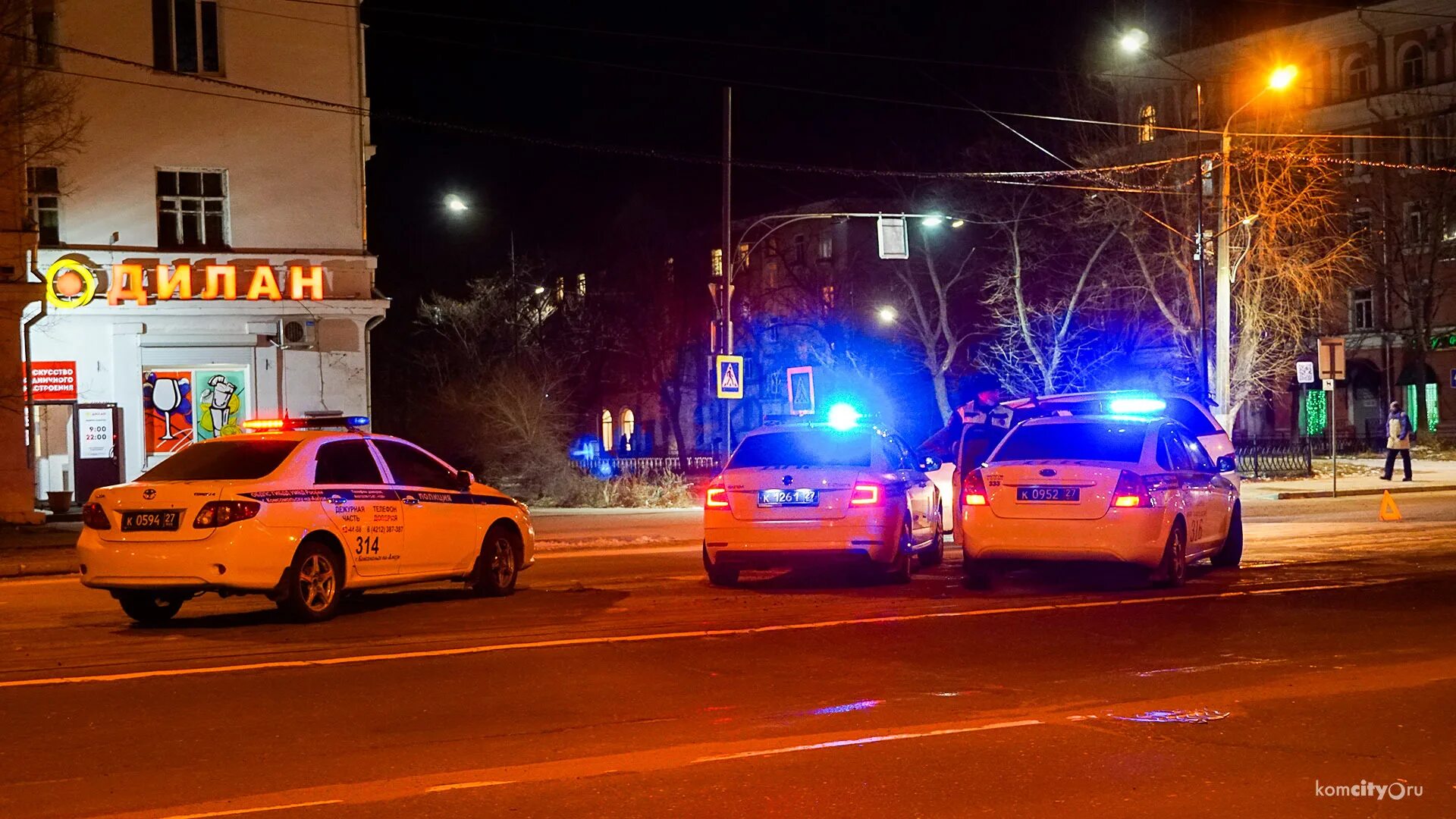 Сонник к чему снится. К чему снится сбила машина. К чему снится ехать. К чему снится скорость на машине. Сонник машина снится мужчине.