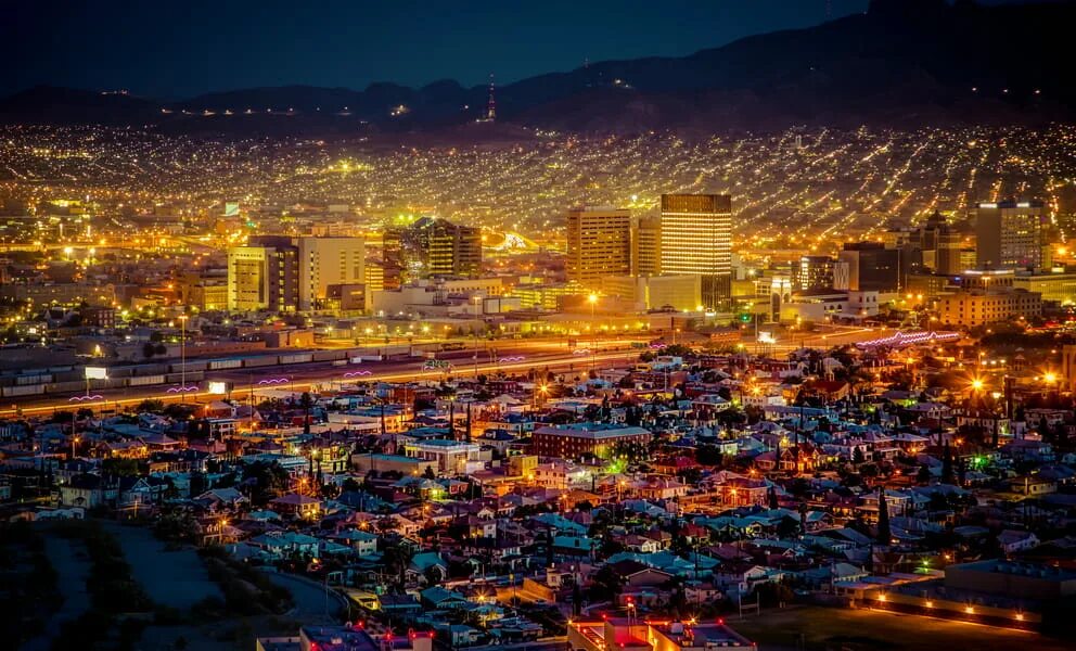 Эль пасо город. Ел пас. Город эль пасо техас. Эль-пасо техас. Эль пасо и сьюдад хуарес.