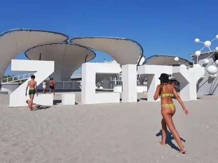 Плюсы и минусы пляжа Z.CITY в Поповке, во что превратился бывший Казантип.