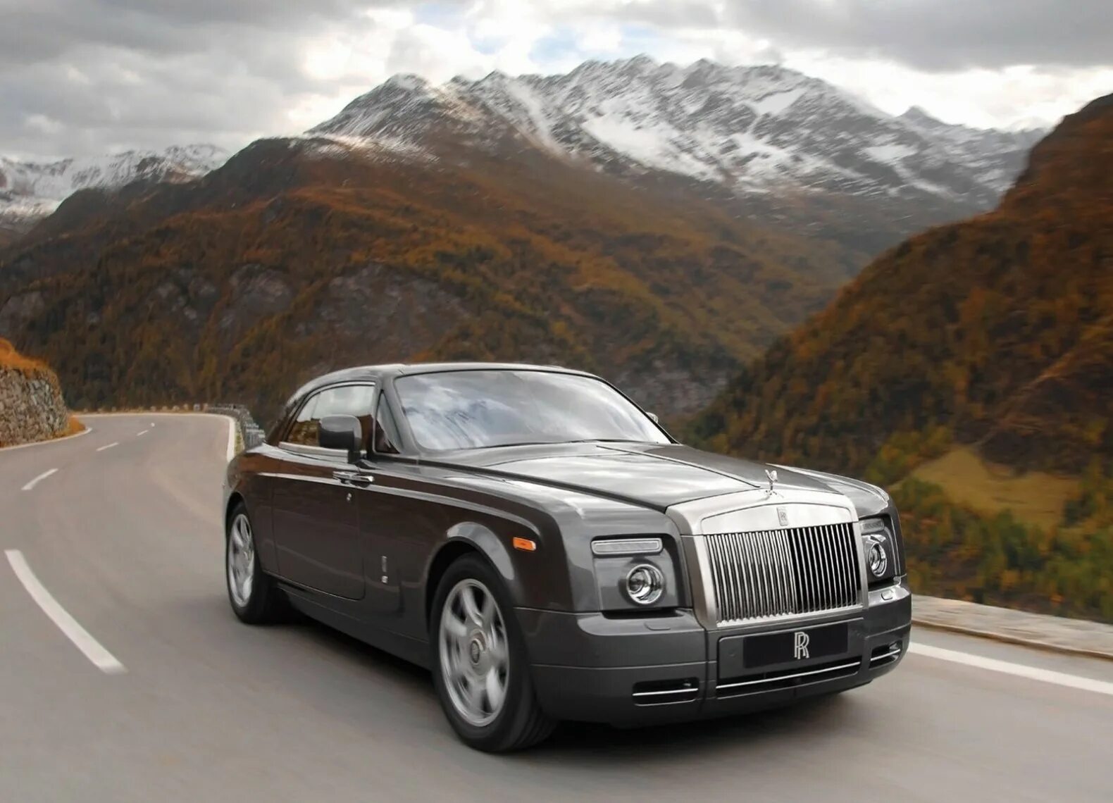 Rolls royce arcadia. Роллс Ройс Фантом купе. Rolls Royce Phantom VII купе. Rolls Royce Phantom Coupe 2009. Роллс Ройс Фантом 6.