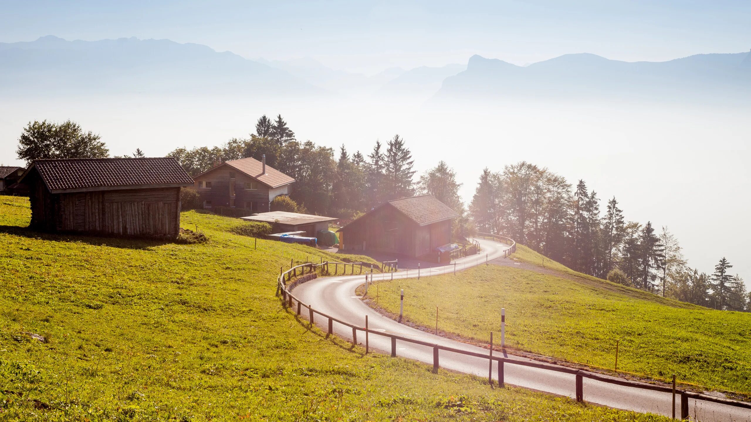 Country photos. Графство Лихтенштейн. Лихтенштейн деревни. Лихтенштейн природа. Княжество Лихтенштейн горы.