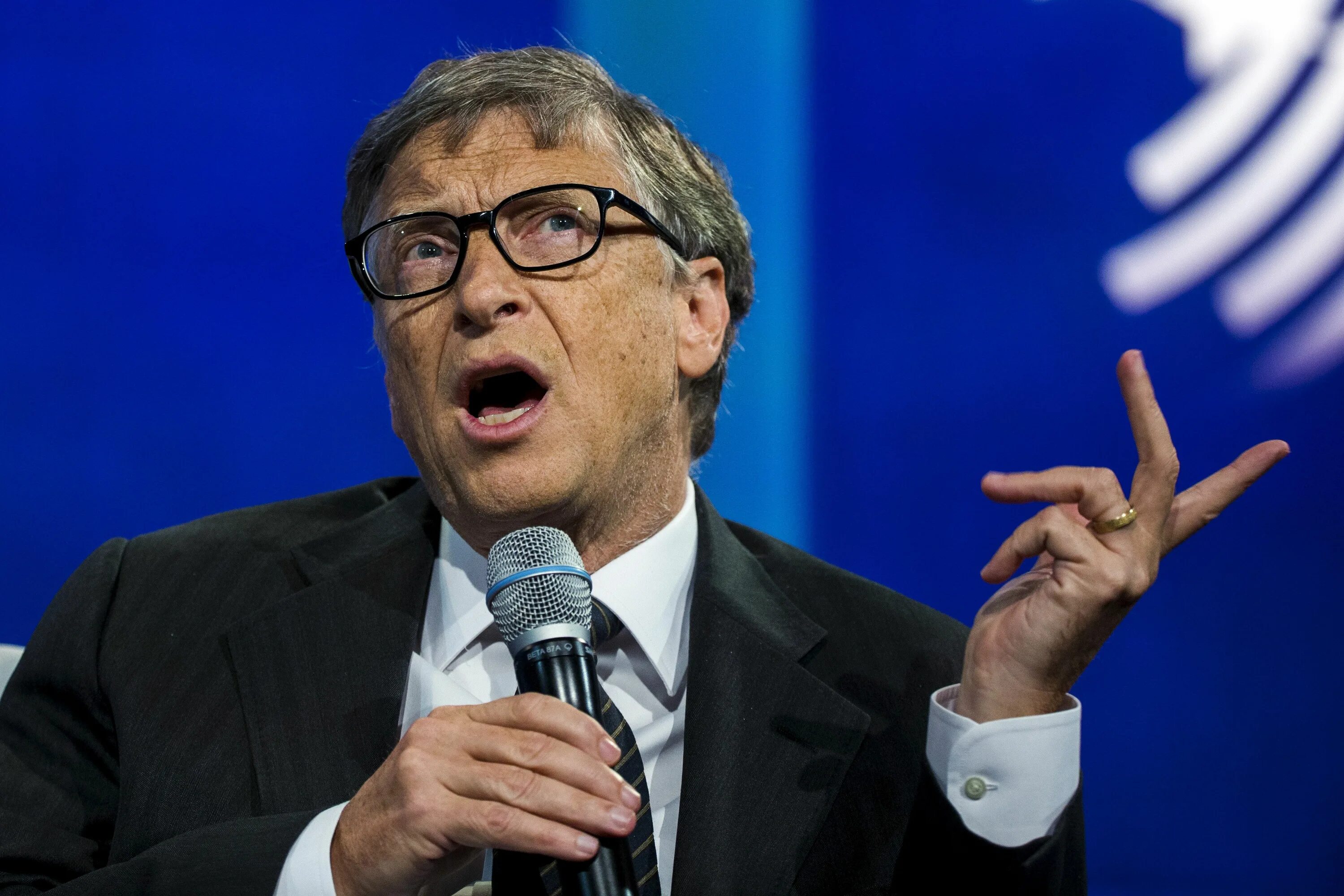 Самого богатого человека в америке. Билл Гейтс. Билл Гейтс фото. Билл Гейтс с деньгами. Билл Гейтс богатство.