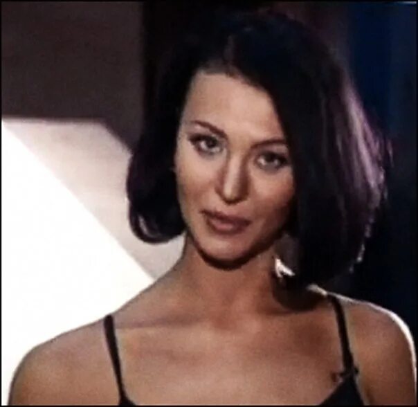 Лагода твои глаза. Лагода твои глаза. Наталья лагода врут твои мне глаза клип. Лагода певица. Лагода твои глаза.