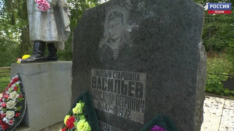 К 19 новости. К19 атомная подводная. К19 атомная подводная лодка памятник. К-19 атомная подводная лодка. К 19 катастрофа.