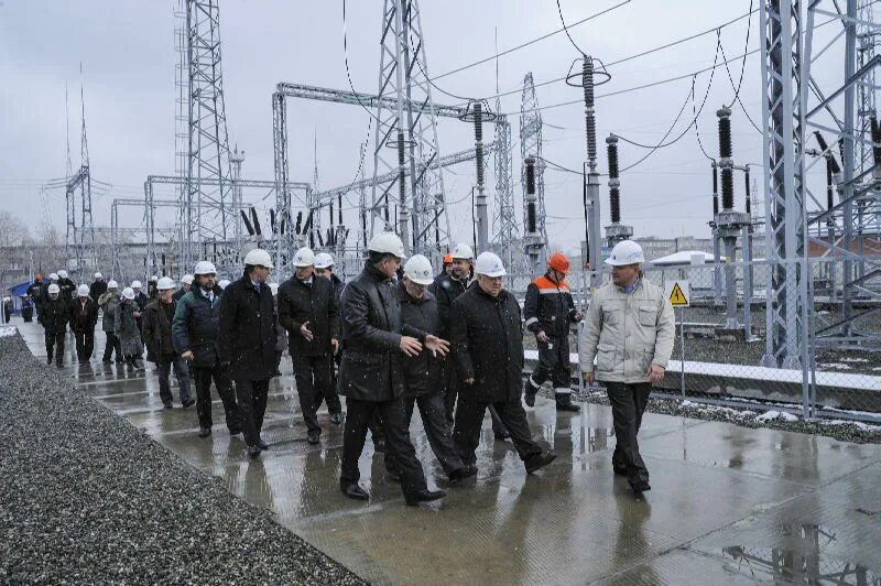 Подстанция время. Пуск подстанции Рюмин. Новая подстанция встала в Строй. Подстанция в новом Уояне.