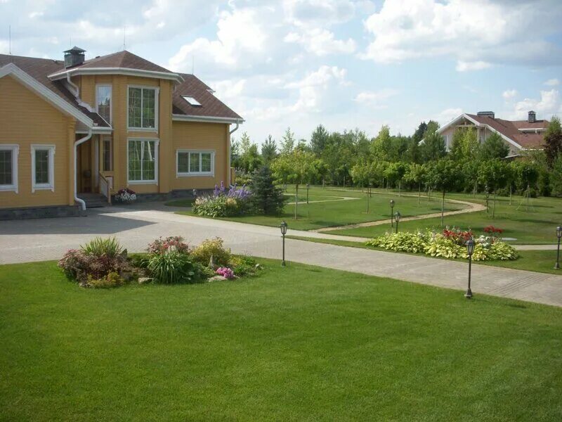 Хвойный рокарий миксбордер. Озеленение участка под ключ. Озеленение участка. Озеленение и благоустройство территории. Ландшафтное проектирование.