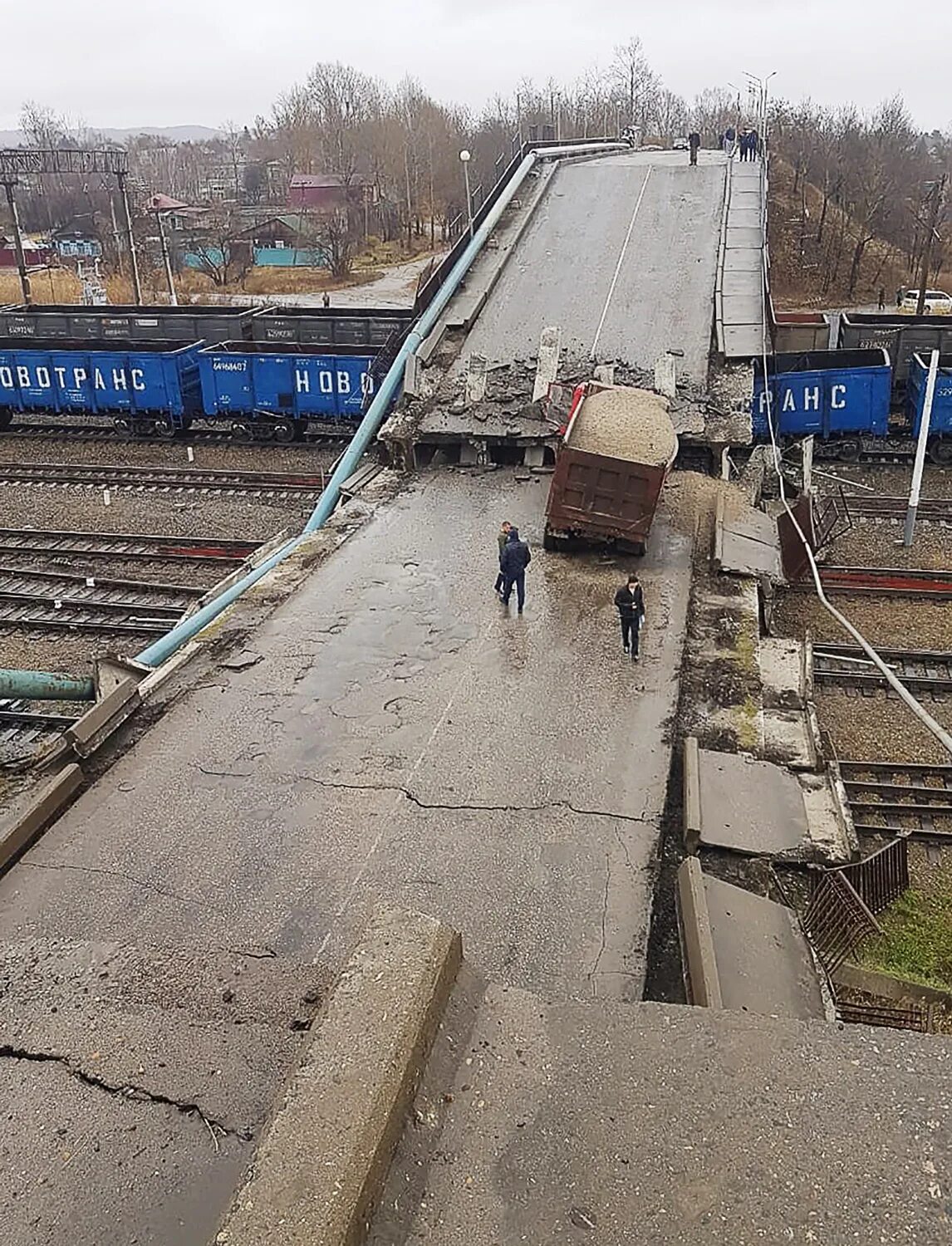 Упавшие мосты