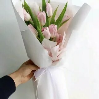 Красиво упаковать тюльпаны к 8