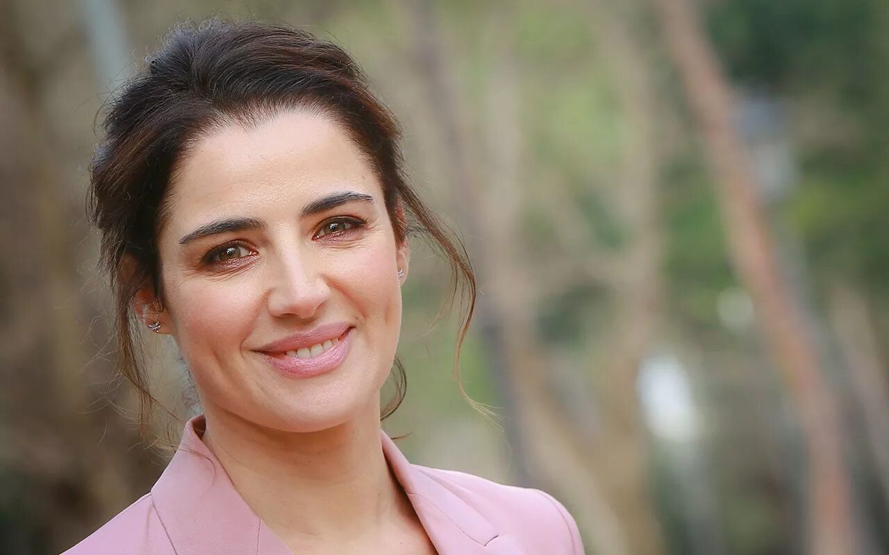 Luisa d'oliveira. Емма зингаретти. Луиза оливейра. Актриса луиза раньери. Актриса луиза раньери.