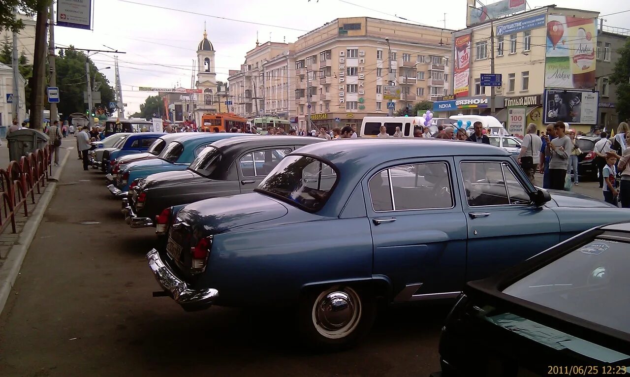 Машина в тверской купить. Тверской ретро клуб. Ретро Тверь.