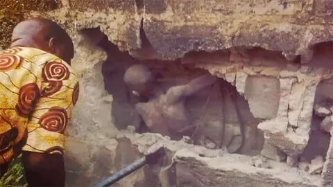 Замуровала мужа в стене спальни