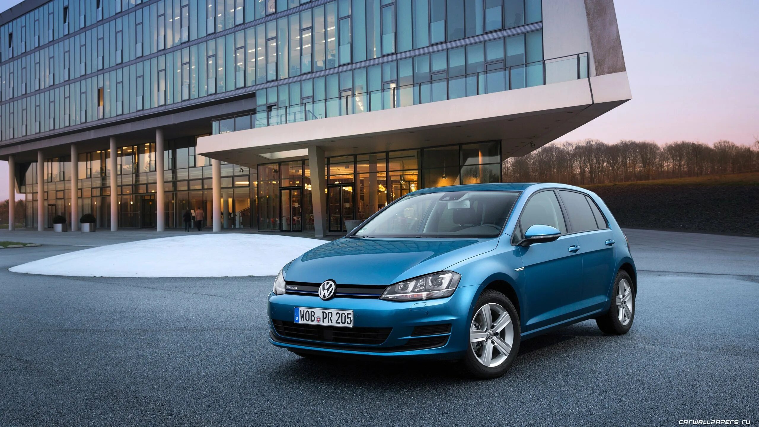 Фольксваген башкирии. Golf 7. фольксваген гольф блюмоушен. vw golf tgi bluemotion. гольф 7 блюмоушен.