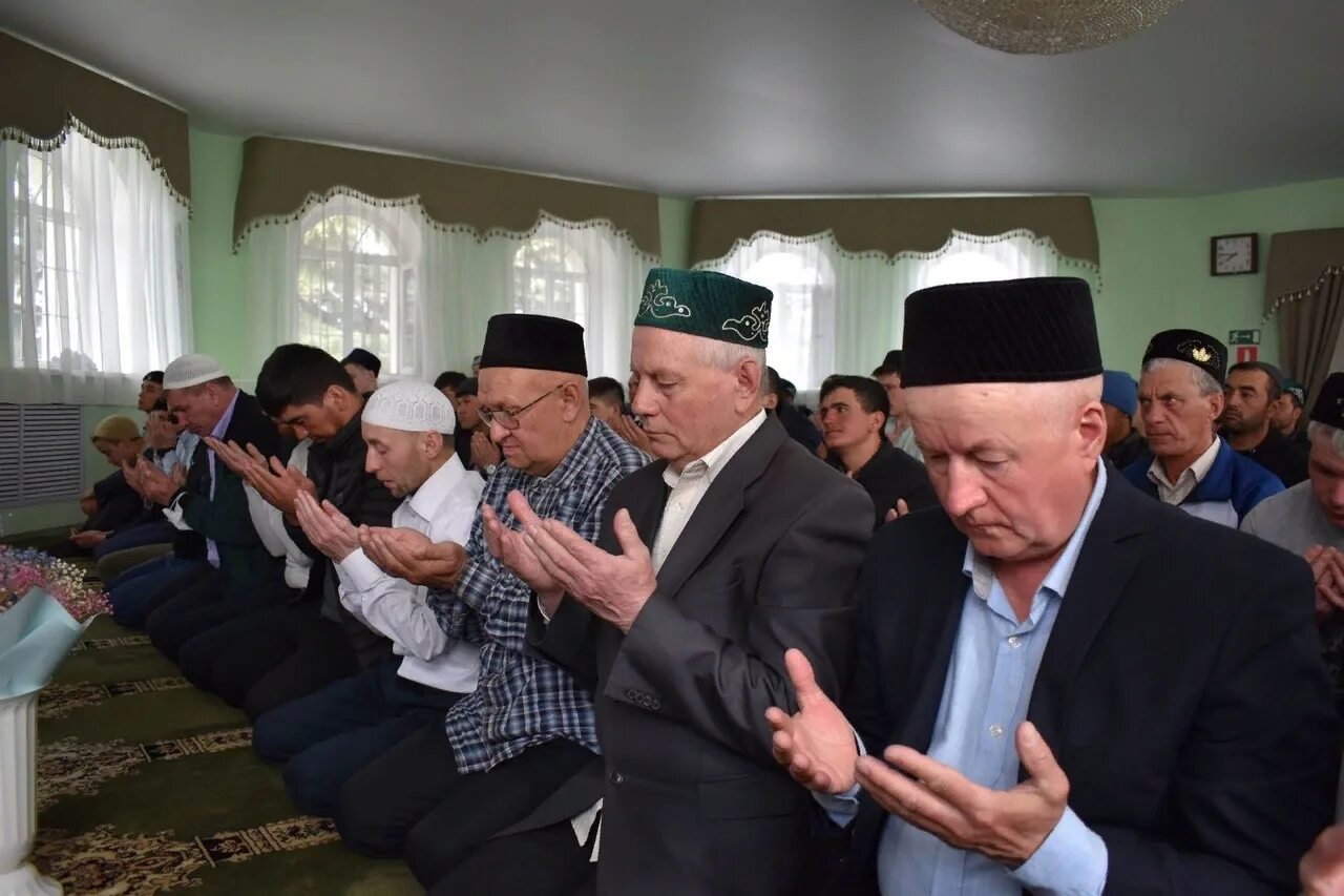 Ураза байрам в 2023 Махачкала. Мусульманская мечеть. Мечеть Ураза байрам. Мечети Татарстана.