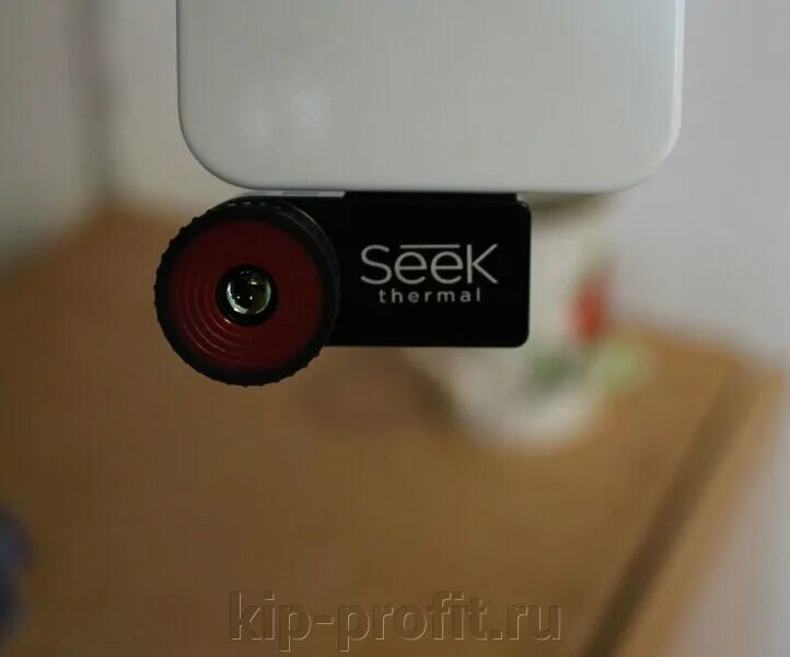 Seek shot pro. Seek thermal прошивка. seek thermal схема. прицел из seek thermal. seek thermal logo.