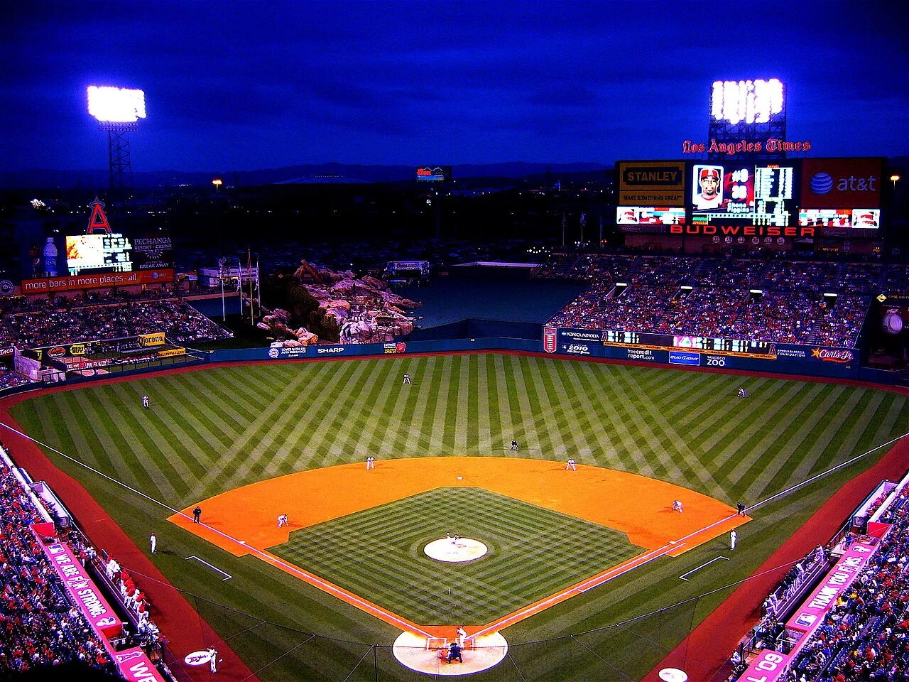 Лос Анджелес Стэдиум. Стадион "Энджел. Anaheim Stadium. Лос Анджелес рэмс стадион. Описание стадиона