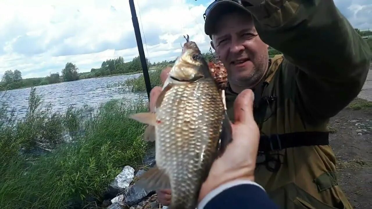 Карась лето видео. Карась Озерный. Рыболовные места. Рыбалка на озере. Ловля Озерного карася.