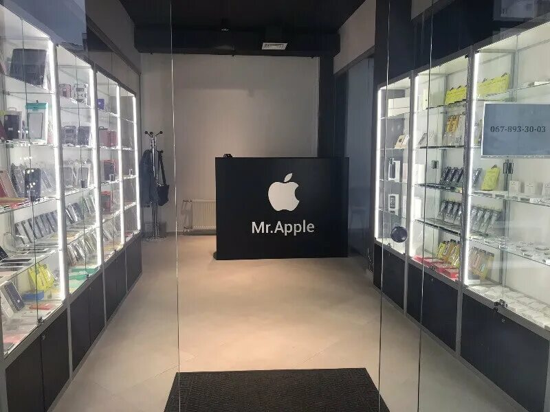 Магазин айфоны ру. Магазин айфонов. Магазин техники Apple. Apple iphone магазин. Магазин телефонов Apple.