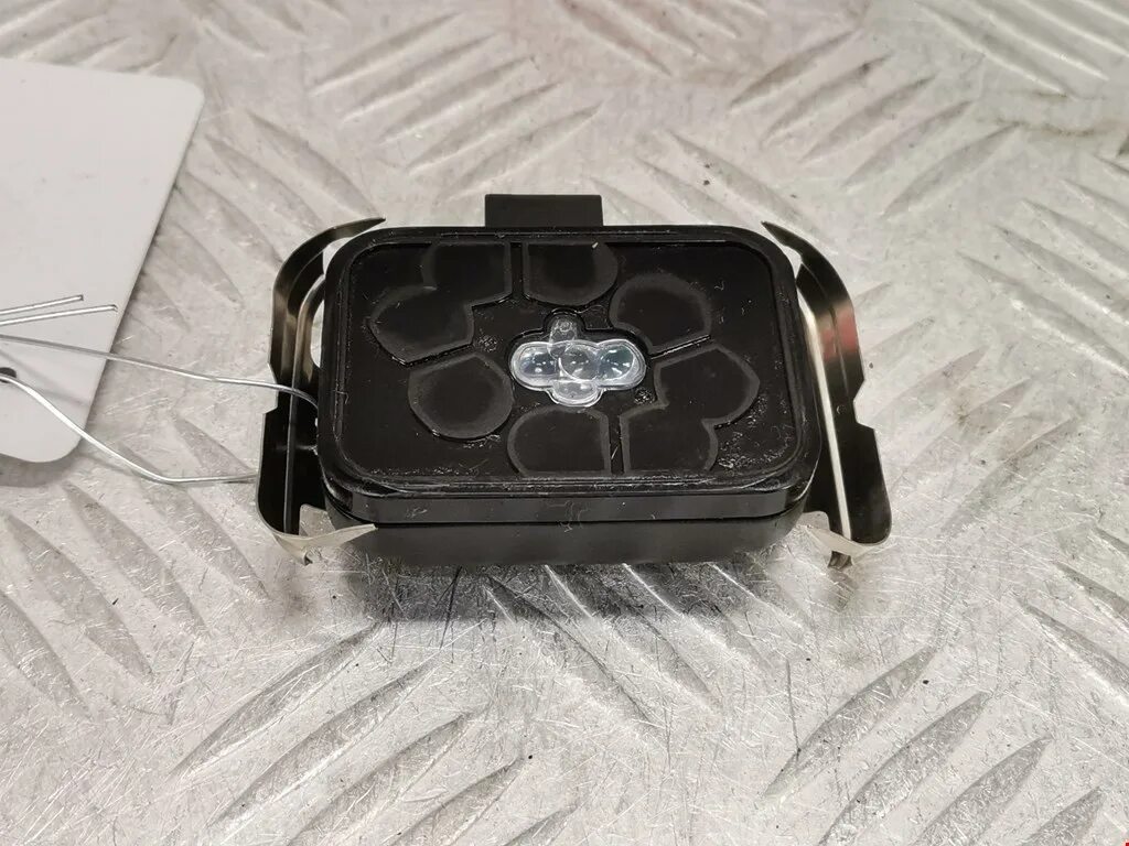 Датчик света и дождя форд фокус 3. Пластина для датчика дождя форд мондео 4. Датчик дождя форд фокус 2 2008 артикул. Датчик дождя и света форд мондео 4. Датчик дождя форд фокус 2.