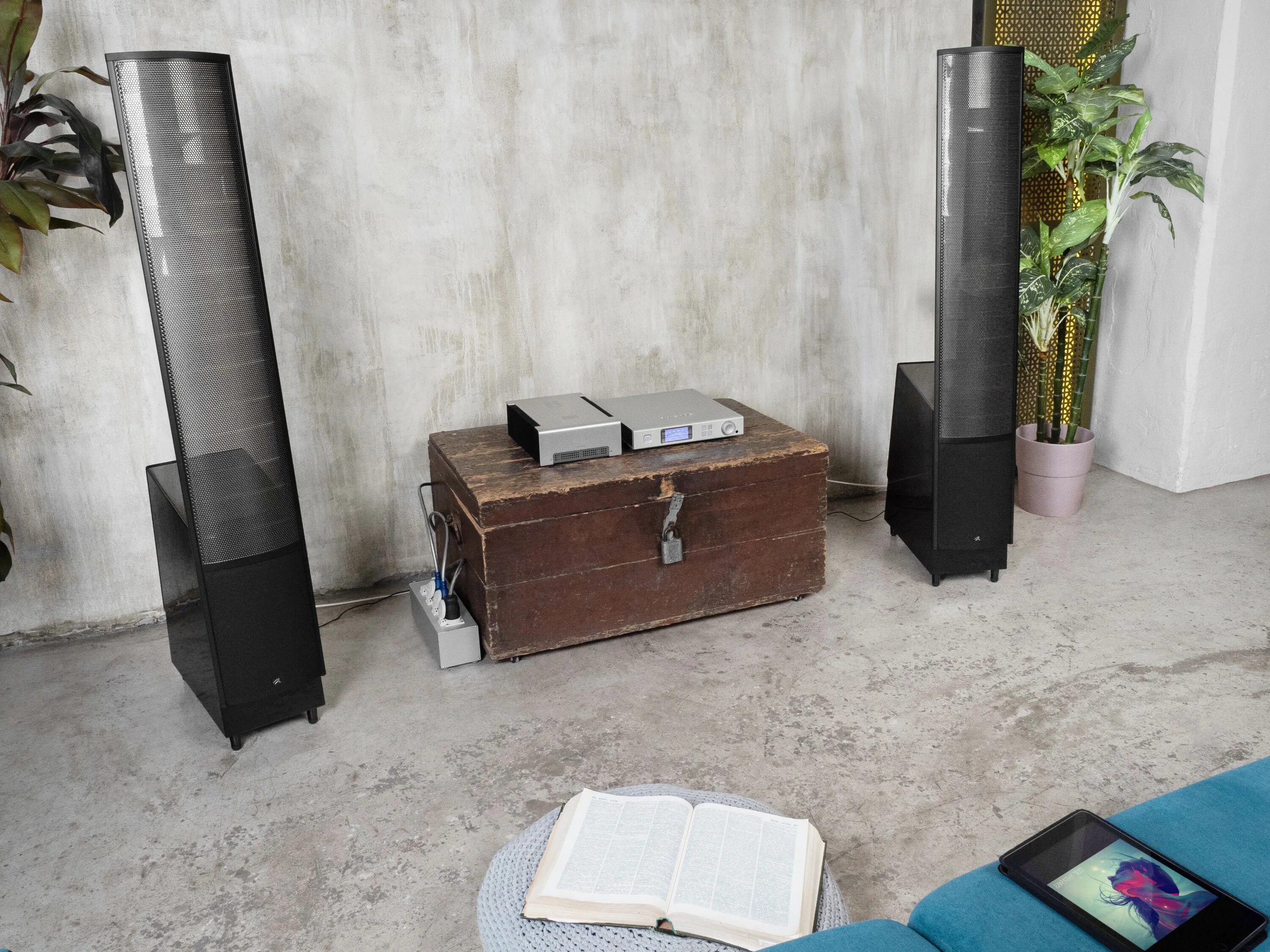 Martin logan esl. Электростаты martin logan. martin logan electromotion. martin logan electromotion esl x. martin logan electromotion esl.