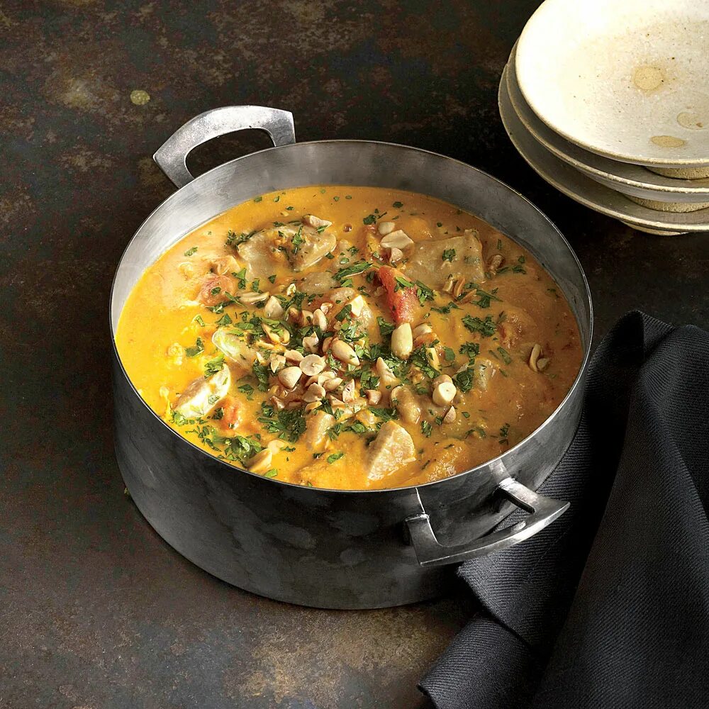 Куриный суп. Chicken broth. Куриный суп необычный рецепт. Куриный суп необычный рецепт. П.