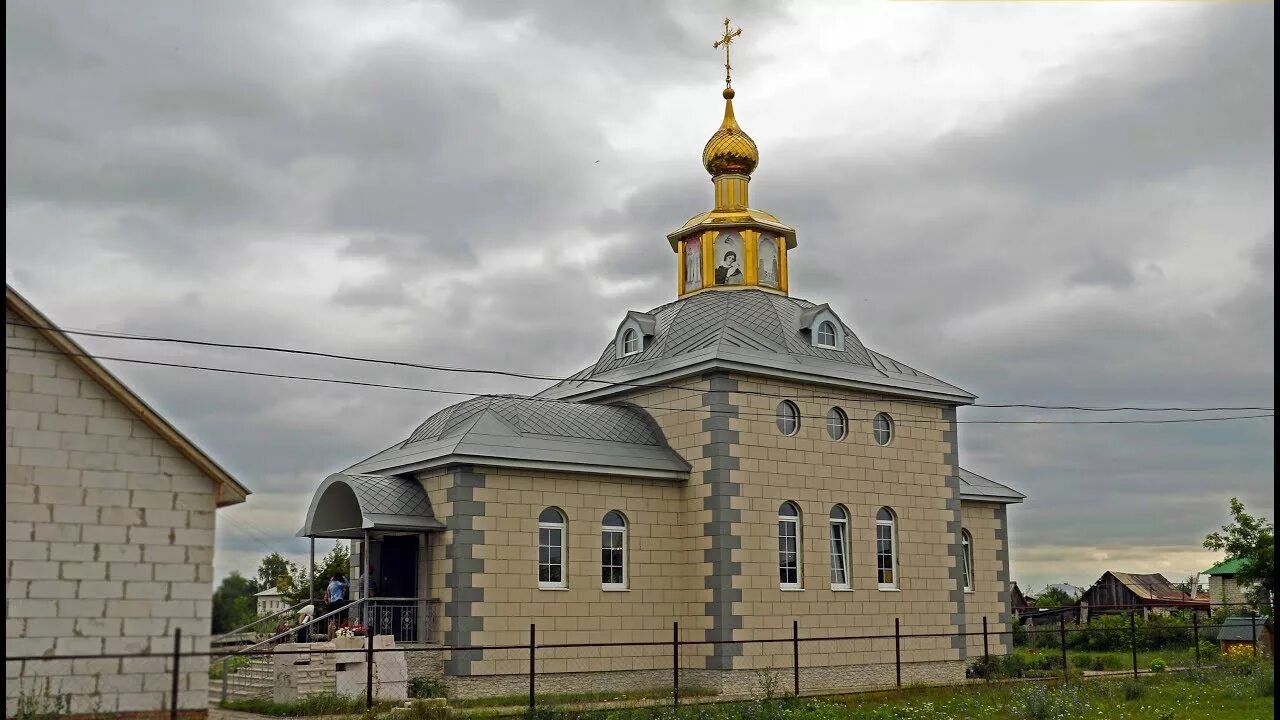 Погода колхозный ульяновская. Храм на Аблукова Ульяновск. Храм в Мирном Ульяновской области. П Колхозный Ульяновская область. Поселок Колхозный Ульяновск.