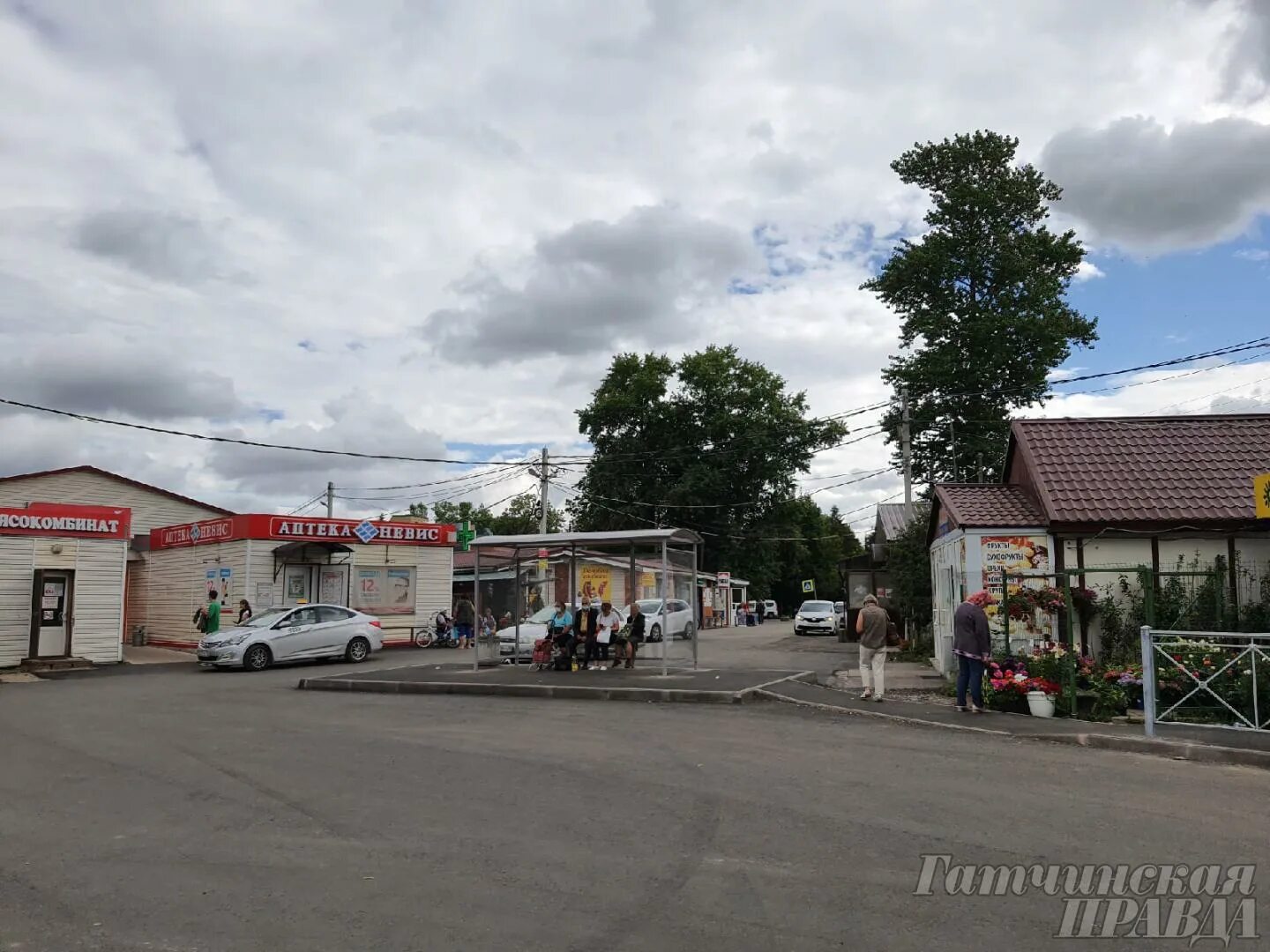 П тайцы. Тайцы Гатчина. Тайцы Привокзальная площадь. Тайцы городское поселение. Городской посёлок Тайцы.