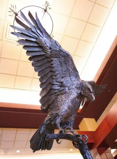 Кованый Орел. Кованый Орел из металла. Скульптура орла. Ковка орла из металла.