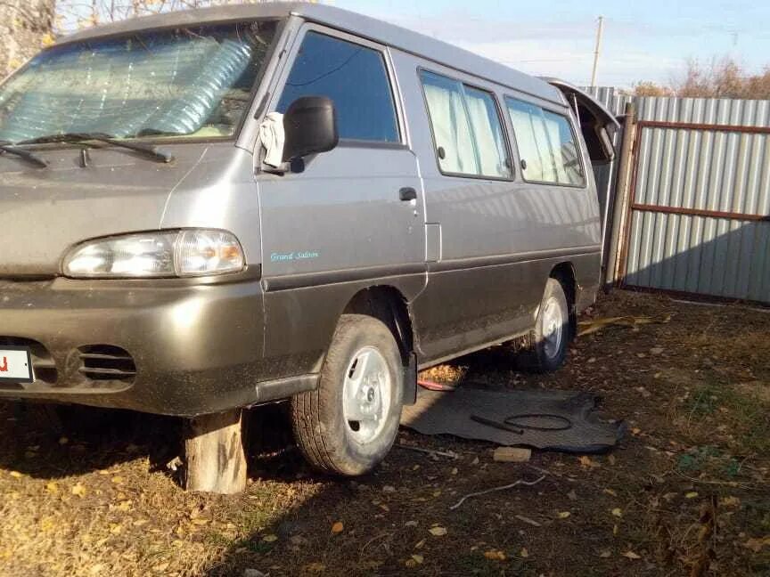 Грейс авто. Hyundai Grace 1997. Хендай Грейс 1997. Hyundai Grace 1986-2004. Хендай Грейс 1997 год.