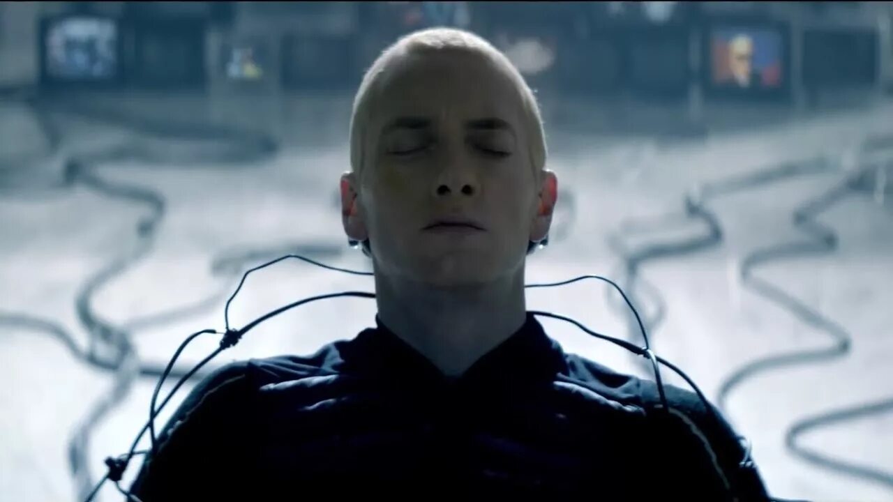 Песня быстрый рэп. Eminem Rap God. Эминема Rap God. Rap God обложка. Эминем рэп год.