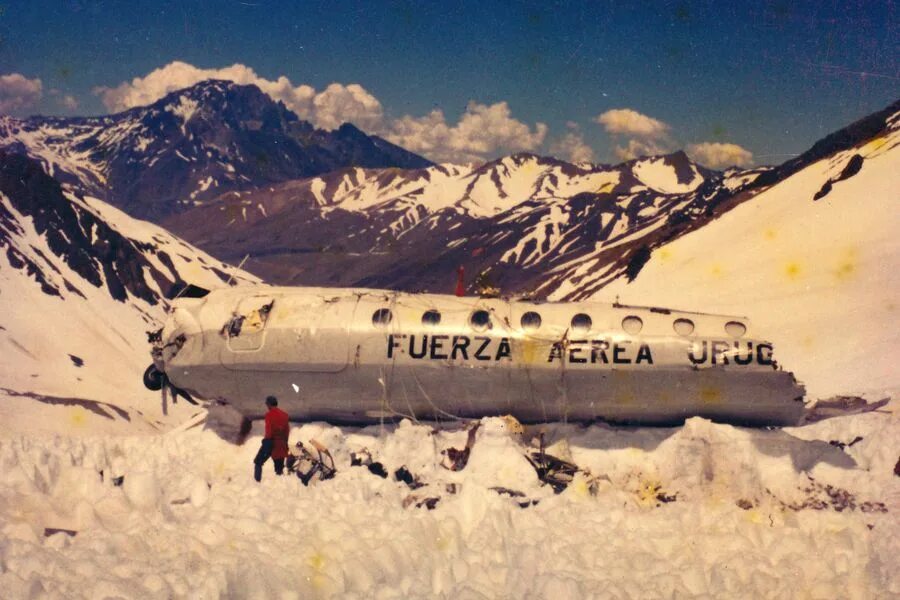 Самолет разбившийся в Андах в 1972. Уругвай авиакатастрофа