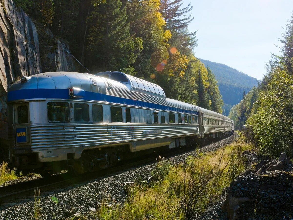 Via Rail Канада. Торонто Ванкувер железная дорога. Торонто — Ванкувер (Канада) железная дорога. Пассажирские поезда Канады.