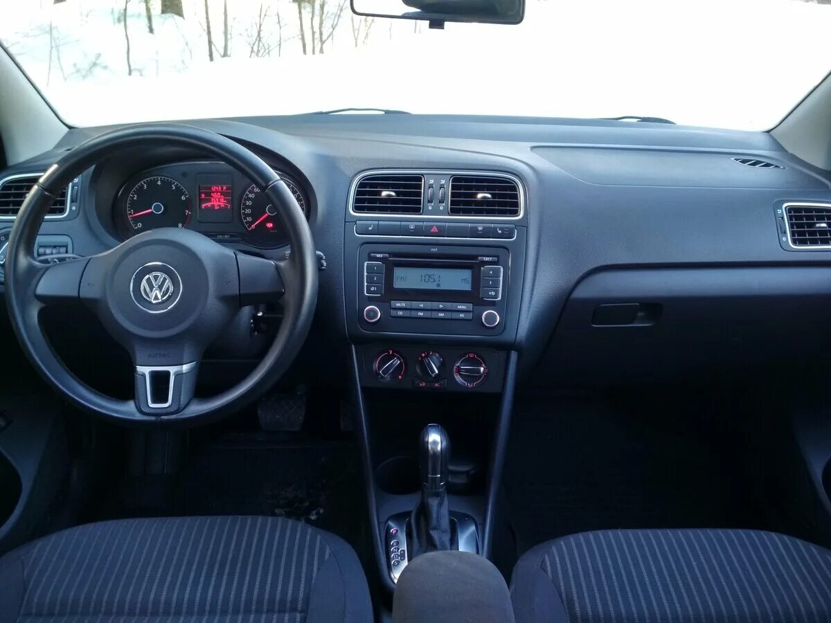 салон фольксваген поло седан 2013. салон vw polo sedan 2012. поло 2012 седан 1. фольксваген поло седан 2010 салон. салон vw polo sedan 2012.