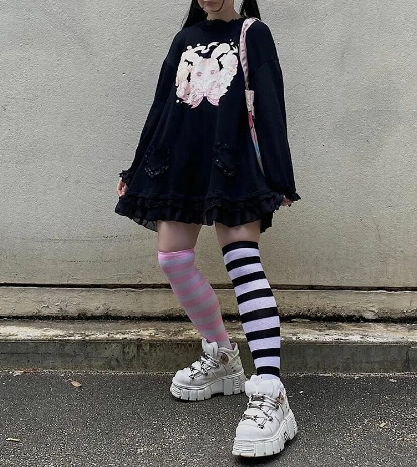 Эмо девочка одежда. Goth outfit грандж 2025 одежда. эмо грандж 2025 одежда. goth outfit грандж герл. goth outfit грандж 2025 корейский.