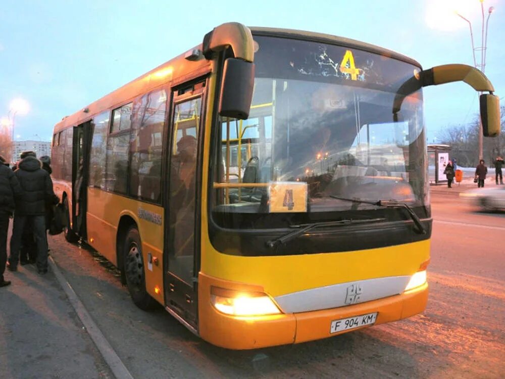 Каменогорск автобус. 71 автобус усть каменогорск. Каменогорск автобус. Автовокзал усть-каменогорск. Автовокзал усть-каменогорск.